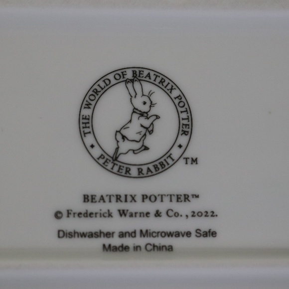 BEATRIX POTTER PETER BUNNY RABBIT EASTER RECTANGULAR SERVING PLATTER - NEW - Picture 5 of 6